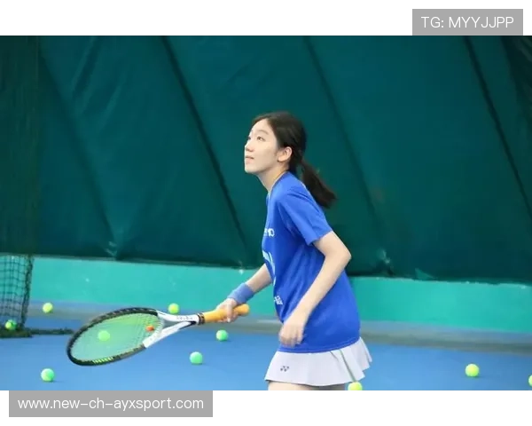 _青少年网球培训火爆，培养下一代冠军_，青少年网球训练视频